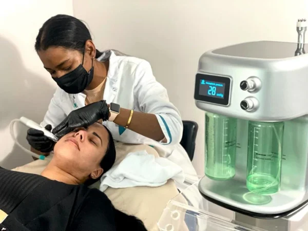 Tru Hydro 2-in-1 Hydrodermabrasion and Microdermabrasion - Image 5